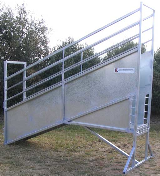 Kurraglen Sheep & Goat Loading Ramp Farm Tender